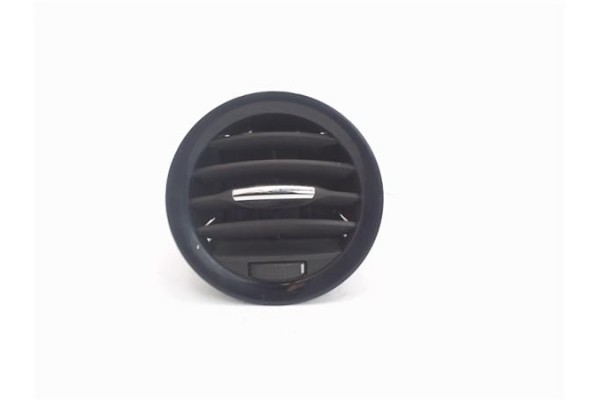 Recambio de rejilla entrada de aire para opel corsa d 1.3 cdti referencia OEM IAM 13203702  