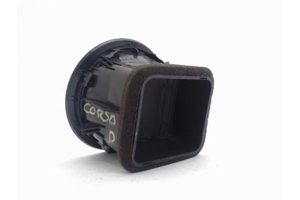 Recambio de rejilla entrada de aire para opel corsa d 1.3 cdti referencia OEM IAM 13203702  
