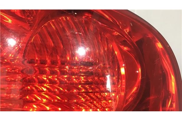 Recambio de piloto trasero derecho para volkswagen touareg (7la) 5.0 tdi v10 referencia OEM IAM 7L6945096K  7L6945096P , AUDI