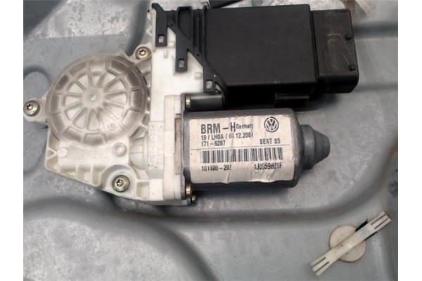Recambio de elevalunas electrico delantero izquierdo para seat toledo (1m2) 1.9 tdi referencia OEM IAM 1M1837729J  
