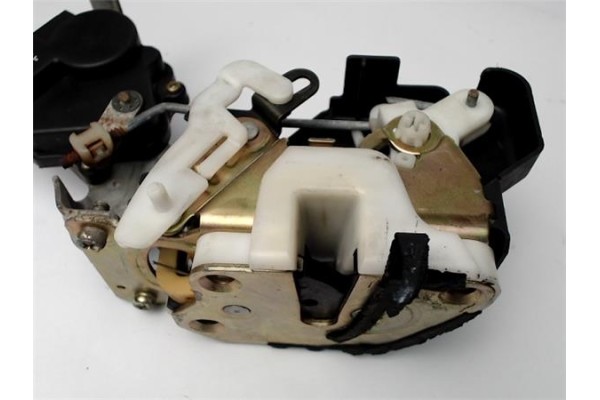 Recambio de cerradura puerta trasero derecha para mitsubishi space wagon (n80/n90) 2.4 referencia OEM IAM 1015280120  