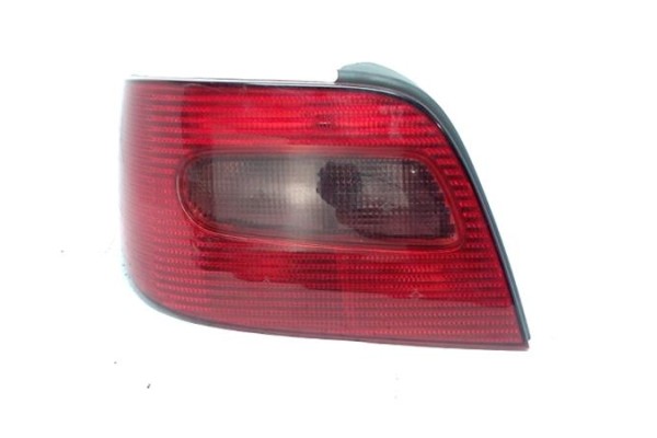 Recambio de piloto trasero izquierdo para citroen xsara berlina referencia OEM IAM   