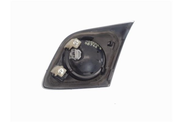 Recambio de piloto porton trasero izquierdo para mazda 3 berlina (bk) 2.0 cd sportive xcite referencia OEM IAM BP4N513G0C  