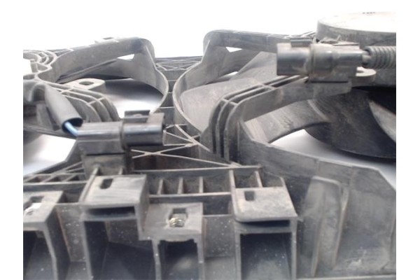 Recambio de electroventilador para mitsubishi outlander (cw0) 2.0 di-d intense referencia OEM IAM 1355A140 1355A103 