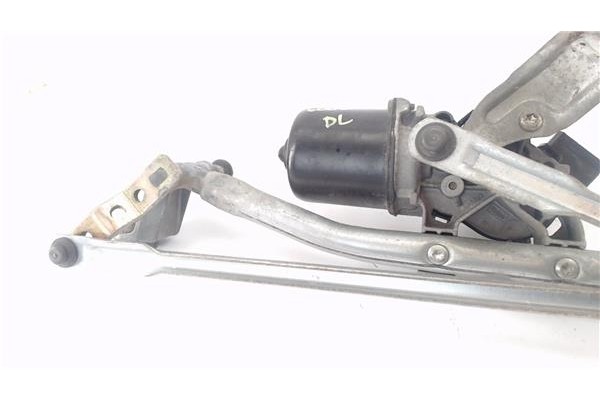 Recambio de motor limpiaparabrisas delantero para renault megane ii (bm0/1_, cm0/1_) 1.4 16v (bm0b, cm0b) referencia OEM IAM 820