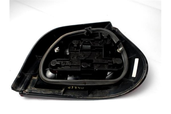 Recambio de piloto trasero izquierdo para renault megane i (ba0/1_) 1.6 16v (ba11, ba04, ba0b, ba1j) referencia OEM IAM 2VP00810