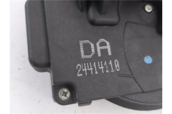 Recambio de cierre electromagnetico delantero izquierdo para opel vectra b berlina 1.8 i 16v referencia OEM IAM 24414110  