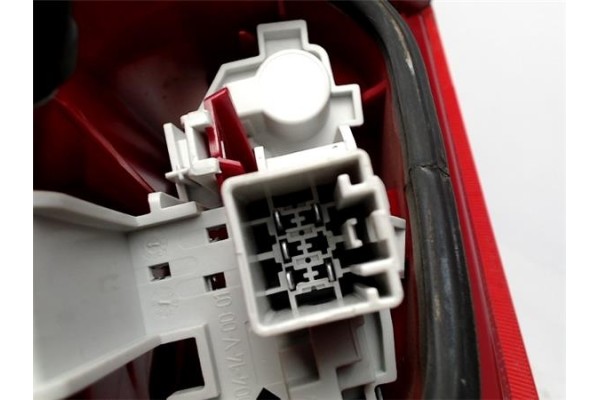 Recambio de piloto trasero derecho para ford fiesta vi 1.4 referencia OEM IAM 8A6113404A  