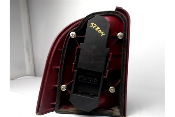 Recambio de piloto trasero derecho para ford mondeo ii ranchera familiar (bnp) 1.8 td referencia OEM IAM 1119438 2206401 1017041