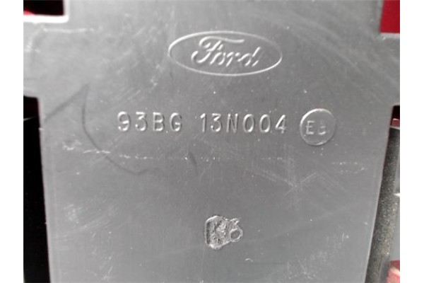 Recambio de piloto trasero derecho para ford mondeo ii ranchera familiar (bnp) 1.8 td referencia OEM IAM 1119438 2206401 1017041