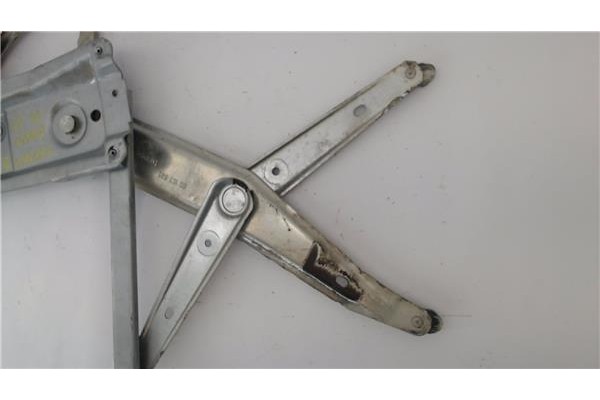Recambio de mecanismo elevalunas delantero izquierdo para opel vectra b berlina 1.8 i 16v referencia OEM IAM 1207126  