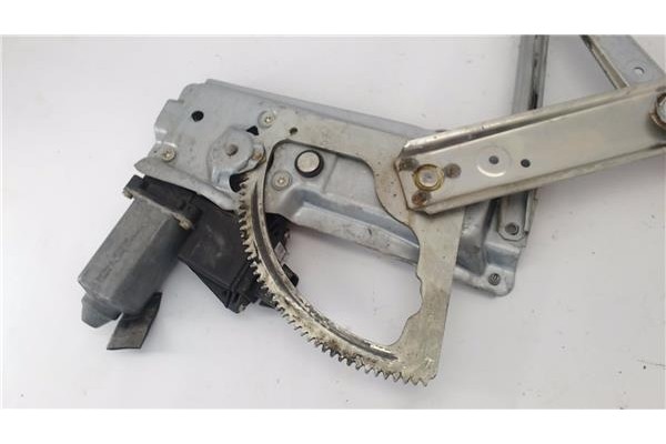 Recambio de mecanismo elevalunas delantero izquierdo para opel vectra b berlina 1.8 i 16v referencia OEM IAM 1207126  