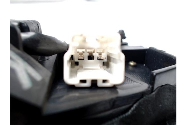 Recambio de piloto porton trasero derecho para nissan almera (n16/e) 2.2 di referencia OEM IAM 4880B  