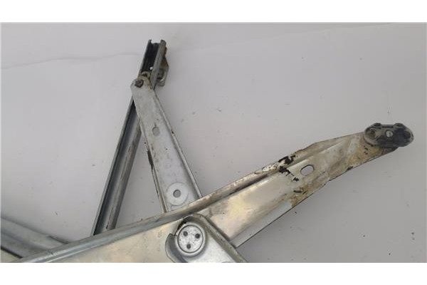 Recambio de mecanismo elevalunas delantero izquierdo para opel vectra b berlina 1.8 i 16v referencia OEM IAM 1207126  