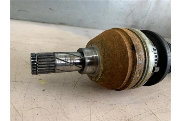 Recambio de palier delantero derecho para opel vectra b berlina 1.8 i 16v referencia OEM IAM 374306  