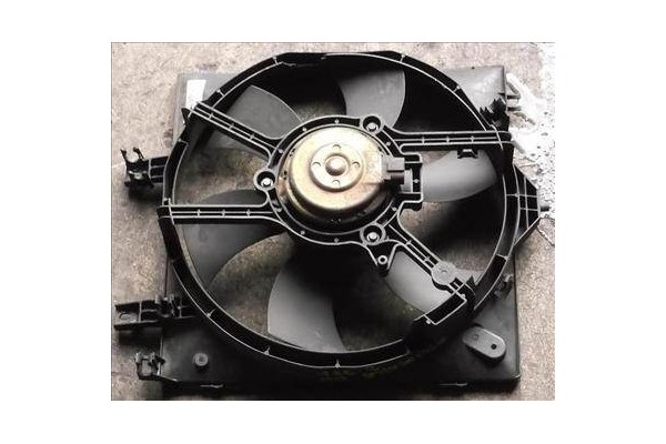 Recambio de electroventilador para nissan primera berlina (p11) 2.0 td referencia OEM IAM 921209F215 214819F600  Recambio de electroventilador para nissan primera berlina (p11) 2.0 td referencia OEM IAM 921209F215 214819F600