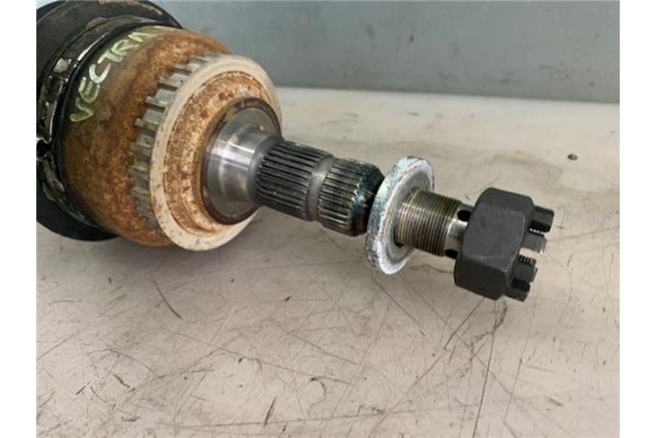 Recambio de palier delantero derecho para opel vectra b berlina 1.8 i 16v referencia OEM IAM 374306  