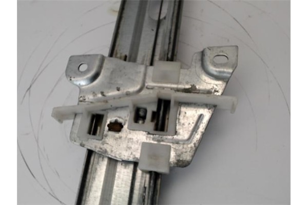 Recambio de mecanismo elevalunas delantero izquierdo para suzuki grand vitara 5-puertas (sq/ft) 2.5 v6 referencia OEM IAM 834026