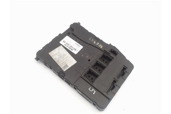 Recambio de centralita para renault megane ii berlina 5p 1.5 confort expression referencia OEM IAM 8200525384 S118400150D 