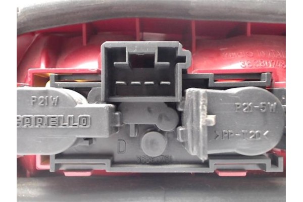 Recambio de piloto trasero derecho para alfa romeo 145 1.6 t.spark referencia OEM IAM 36390748  