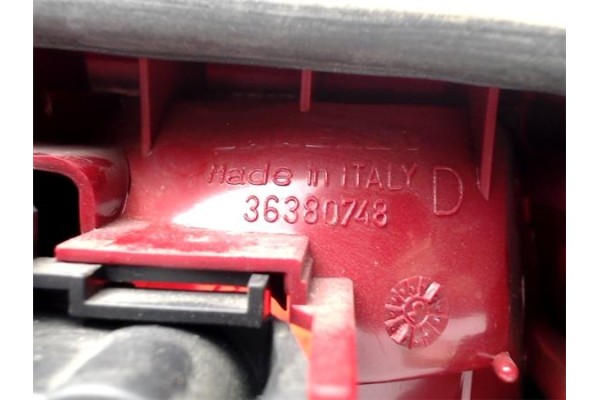 Recambio de piloto trasero derecho para alfa romeo 145 1.6 t.spark referencia OEM IAM 36390748  