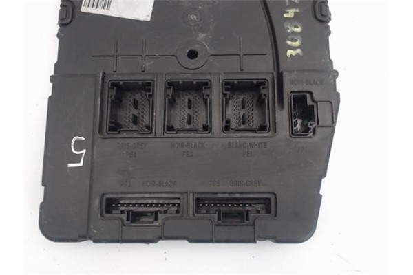 Recambio de centralita para renault megane ii berlina 5p 1.5 confort expression referencia OEM IAM 8200525384 S118400150D 