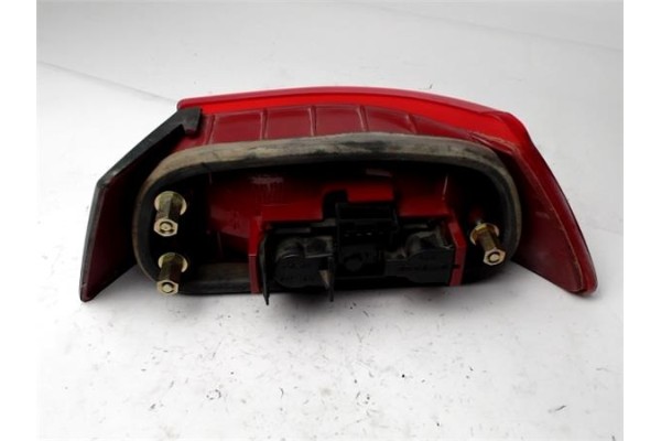 Recambio de piloto trasero izquierdo para alfa romeo 145 1.6 t.spark referencia OEM IAM 36390748  