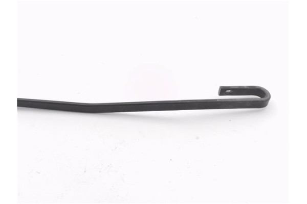 Recambio de brazo limpiaparabrisas delantero derecho para citroen xsara picasso 2.0 hdi referencia OEM IAM 6429Q8  