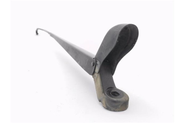 Recambio de brazo limpiaparabrisas delantero derecho para citroen xsara picasso 2.0 hdi referencia OEM IAM 6429Q8  