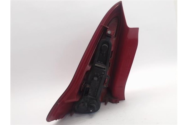 Recambio de piloto trasero derecho para citroen c4 coupe referencia OEM IAM 9646801677 79998D 