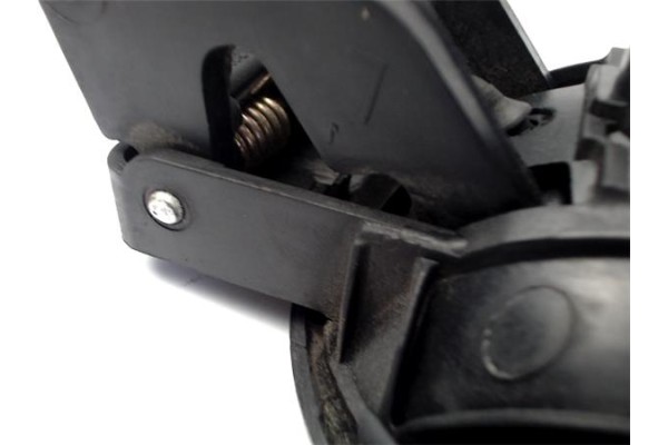 Recambio de manilla int. puerta delantero izquierda para daewoo kalos 1.4 sport referencia OEM IAM   