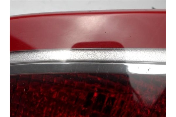 Recambio de piloto porton trasero derecho para renault scenic iii (jz) 1.5 emotion referencia OEM IAM 265500018R  