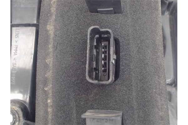 Recambio de piloto trasero izquierdo para nissan micra (k12e) referencia OEM IAM B6555AX710  