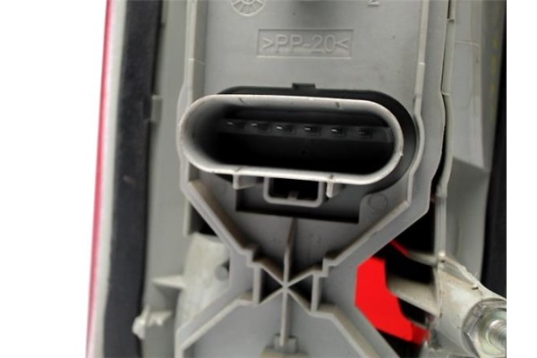 Recambio de piloto trasero derecho para ford transit connect (tc7) 1.8 furgón ft 200s (2006) referencia OEM IAM 9T1613404AD 1352