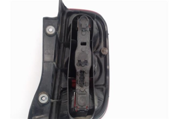 Recambio de piloto trasero izquierdo para nissan micra (k12e) referencia OEM IAM B6555AX710  