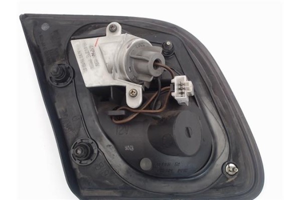 Recambio de piloto porton trasero derecho para nissan almera (n15) referencia OEM IAM   