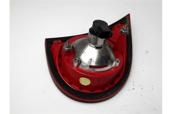 Recambio de piloto porton trasero derecho para volkswagen golf v berlina (1k1) 1.9 tdi referencia OEM IAM   