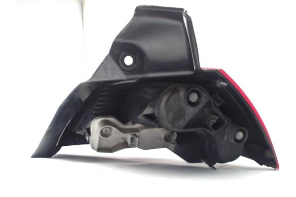 Recambio de piloto trasero izquierdo para renault megane ii (bm0/1_, cm0/1_) 1.9 dci (bm0g, cm0g) referencia OEM IAM 8200073236 