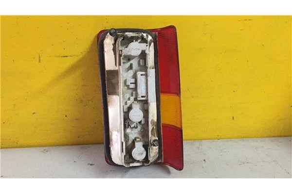 Recambio de piloto trasero izquierdo para seat terra 1.3 furgoneta referencia OEM IAM 7R01433  