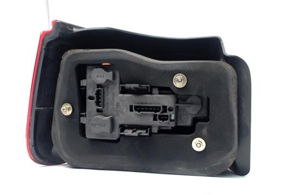Recambio de piloto trasero derecho para seat ibiza (6k1) 1.9 sdi referencia OEM IAM   
