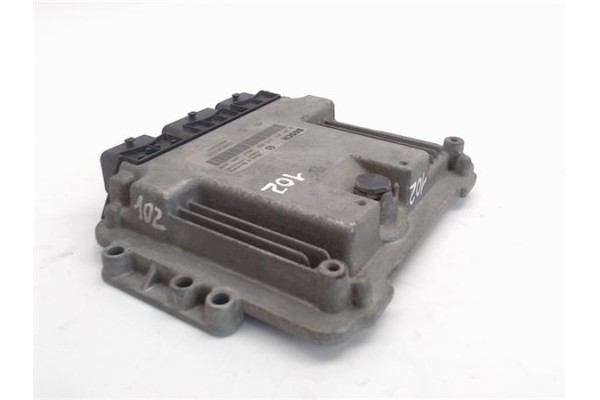 Recambio de centralita para renault scenic ii (jm) 1.9 emotion referencia OEM IAM 8200305678/8200269879 0281011275 