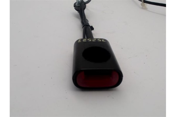 Recambio de anclaje cinturon delantero izquierdo para alfa romeo gt (125) 1.9 jtd referencia OEM IAM 184838260  