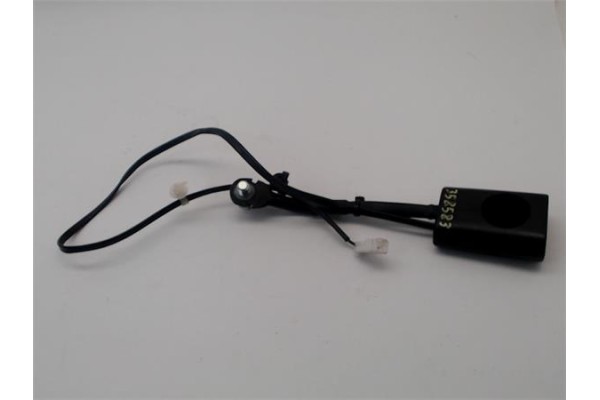 Recambio de anclaje cinturon delantero izquierdo para alfa romeo gt (125) 1.9 jtd referencia OEM IAM 184838260  