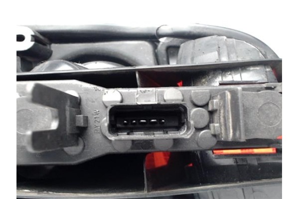 Recambio de piloto trasero izquierdo para nissan micra iii (k12e) 1.4 16v referencia OEM IAM   