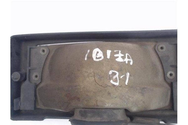 Recambio de faro antiniebla izquierdo para seat ibiza referencia OEM IAM   
