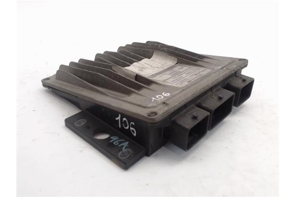 Recambio de centralita para renault megane ii berlina 3p 1.5 expression confort referencia OEM IAM 8200259832/8200308212 R0410B0