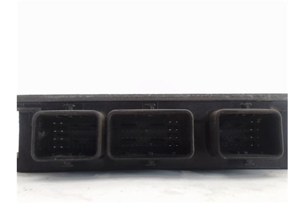 Recambio de centralita para renault megane ii berlina 3p 1.5 expression confort referencia OEM IAM 8200259832/8200308212 R0410B0