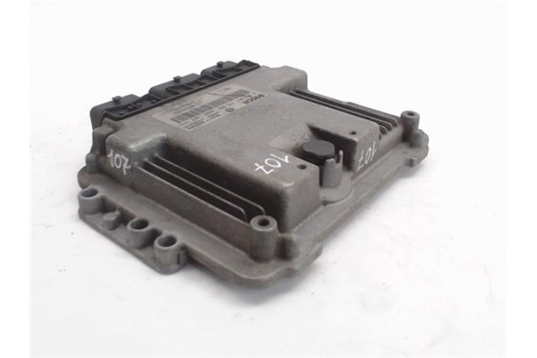 Recambio de centralita para renault megane ii berlina 3p 1.9 dynamique luxe referencia OEM IAM 8200391966/8200386508 0281011776 