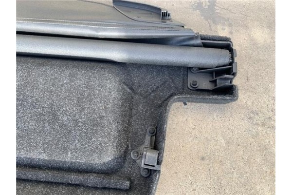 Recambio de bandeja trasero para volvo v40 familiar referencia OEM IAM 30866167  