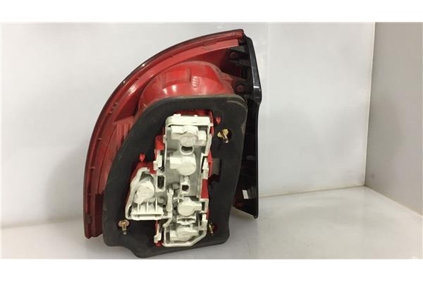 Recambio de piloto trasero derecho para volkswagen passat berlina (3b3) 1.9 tdi referencia OEM IAM 3B5945096AE  